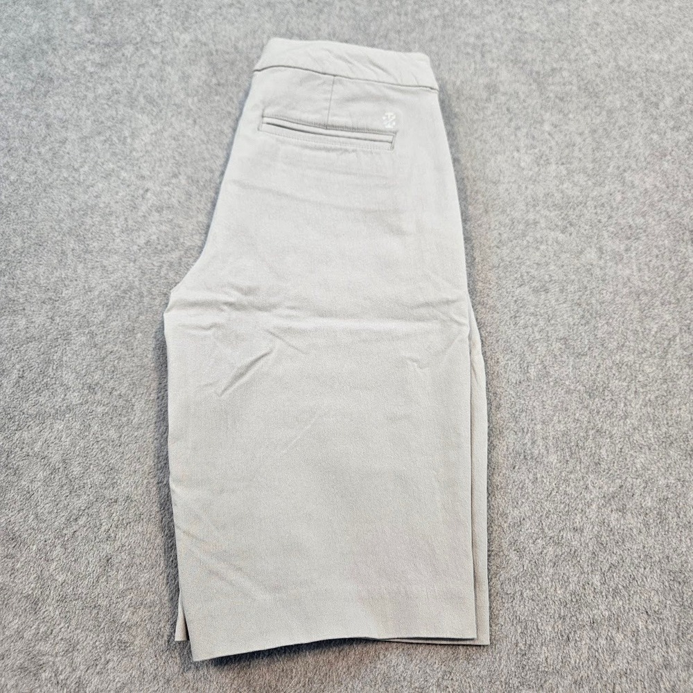 IZOD Golf Womens Gray Stretch Flat Front Zipper Pocket Bermuda Shorts Size 6